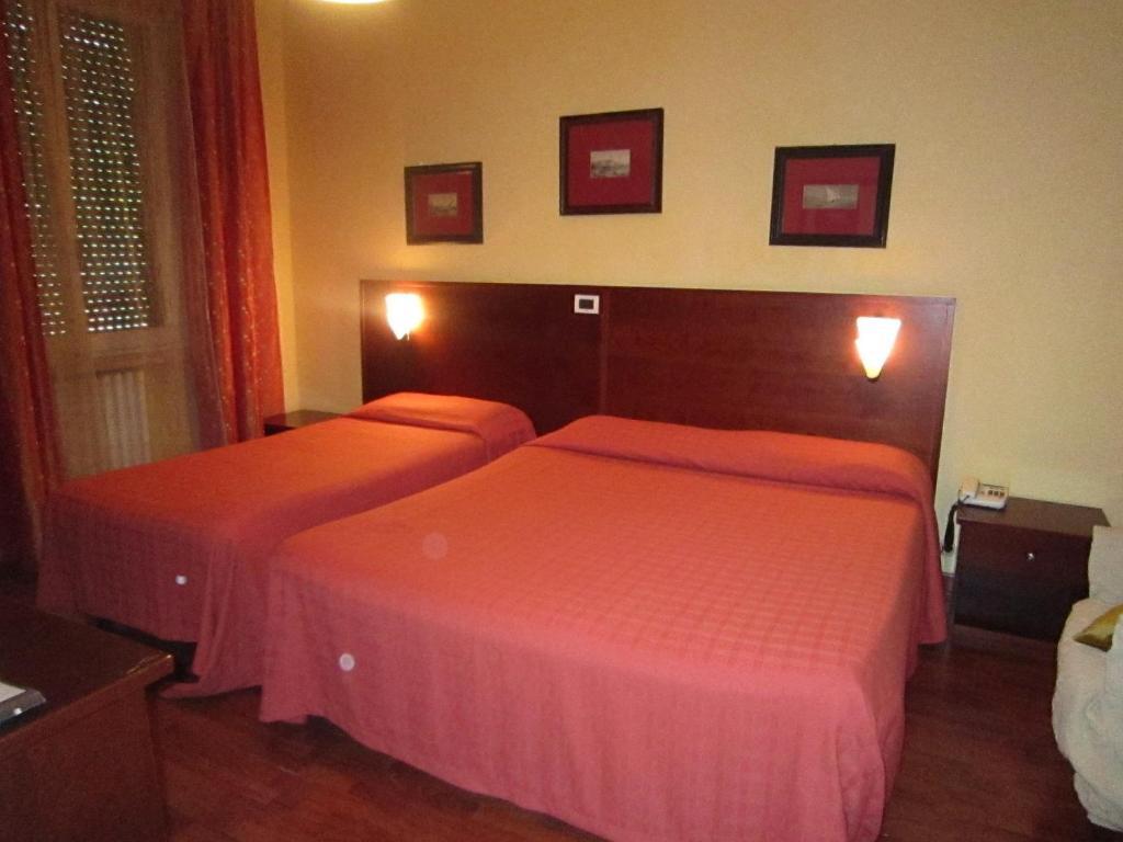 Hotel Valverde - Verona — Foto 1